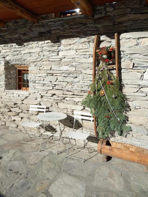 L'Estela Meleze Esterno foto