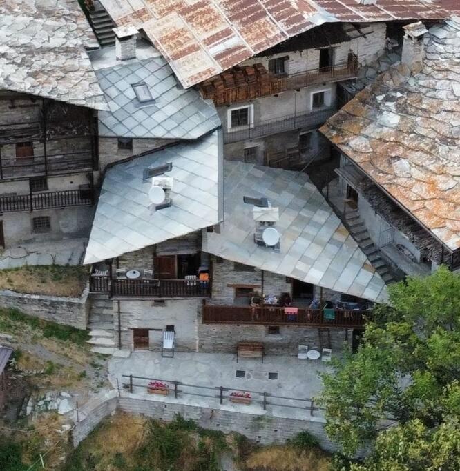 L'Estela Meleze Esterno foto