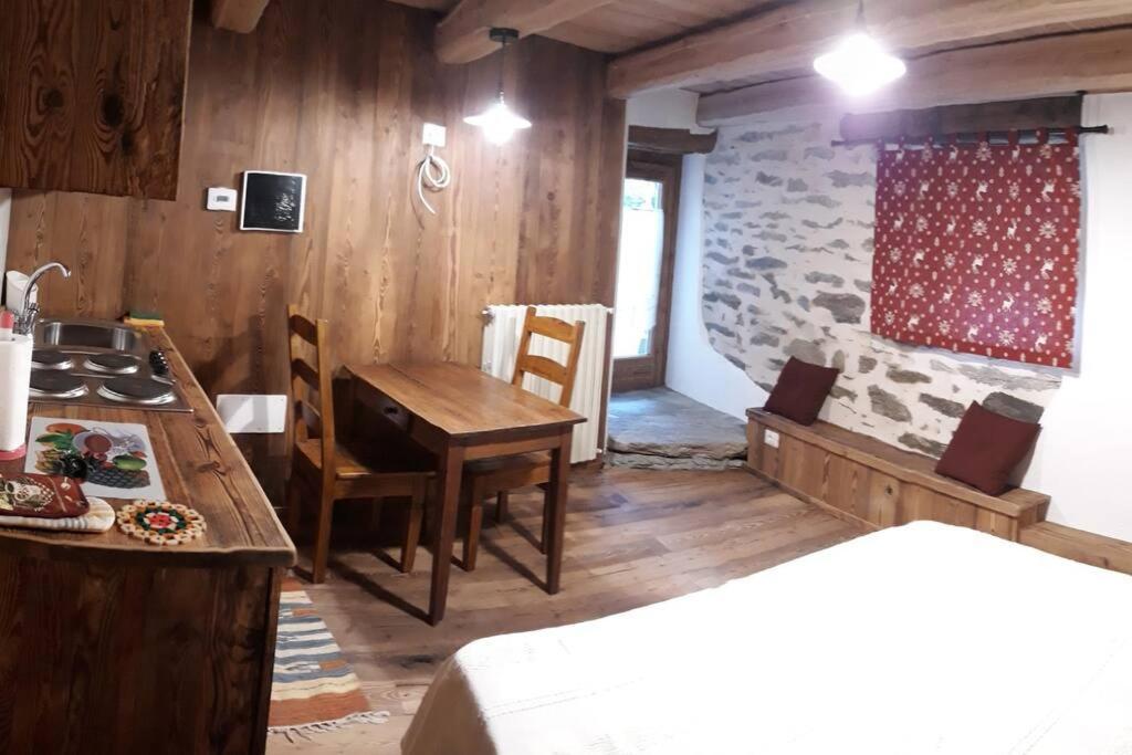 L'Estela Meleze Esterno foto